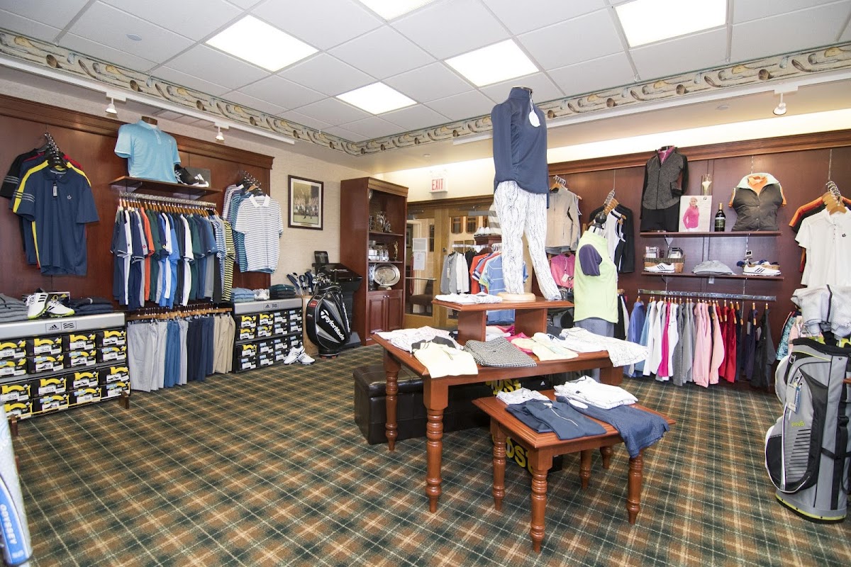 Basking Ridge Country Club - Photo 4