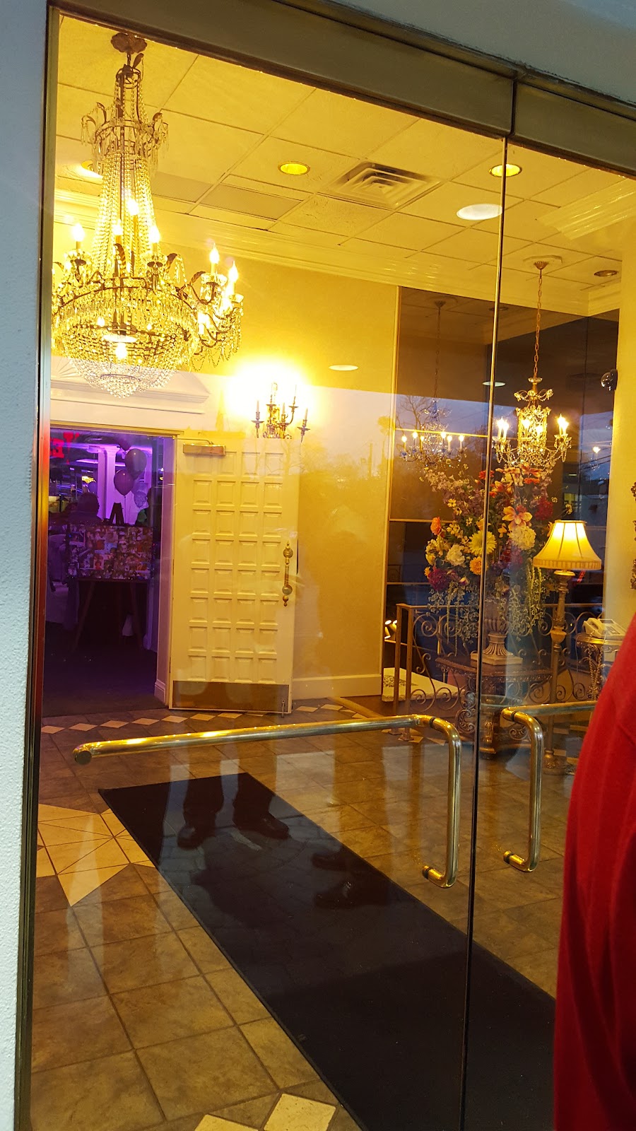 Chandelier - Photo 5