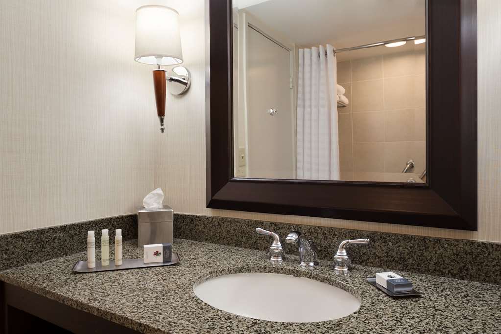 Double Tree Somerset Hotel - Photo 5