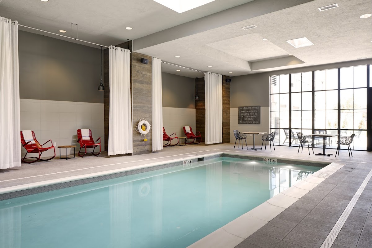 Hamilton Park Hotel & Conference Center - Photo 3