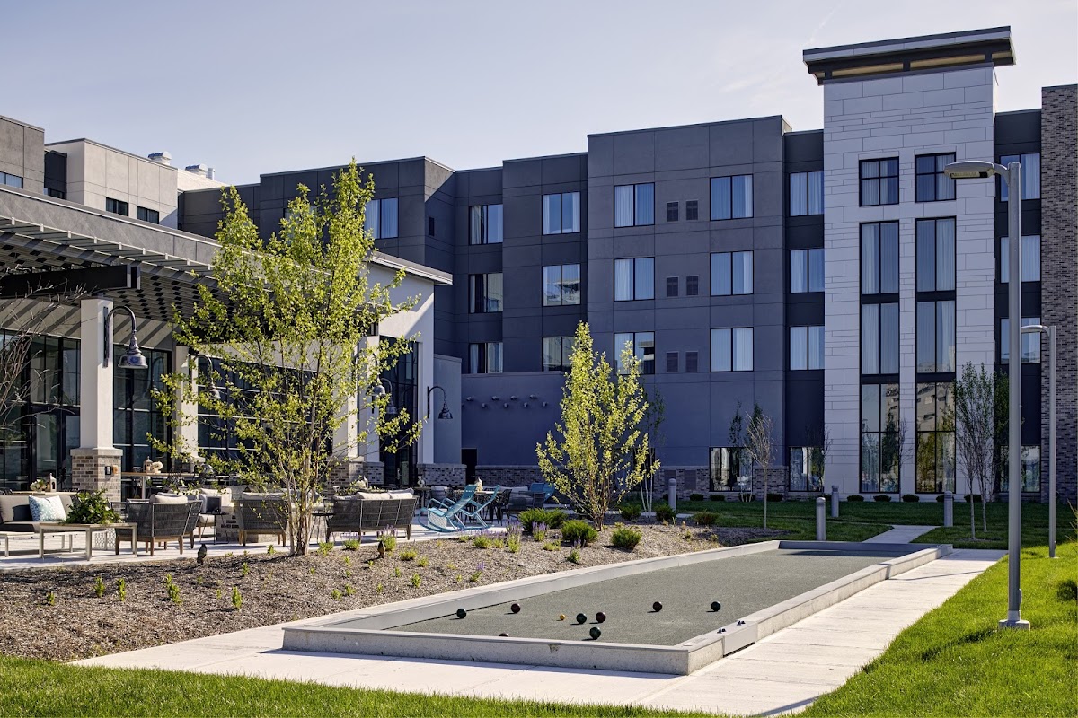 Hamilton Park Hotel & Conference Center - Photo 5