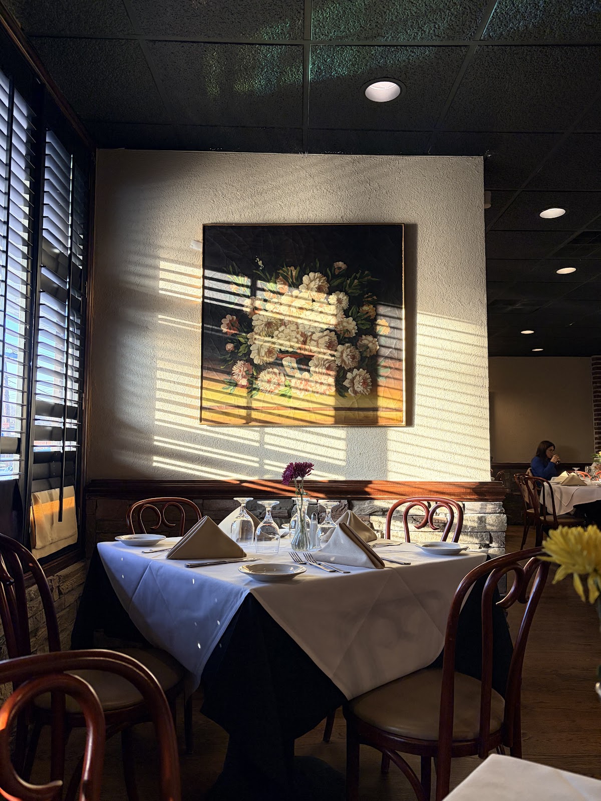 Primavera Restaurant - Photo 2