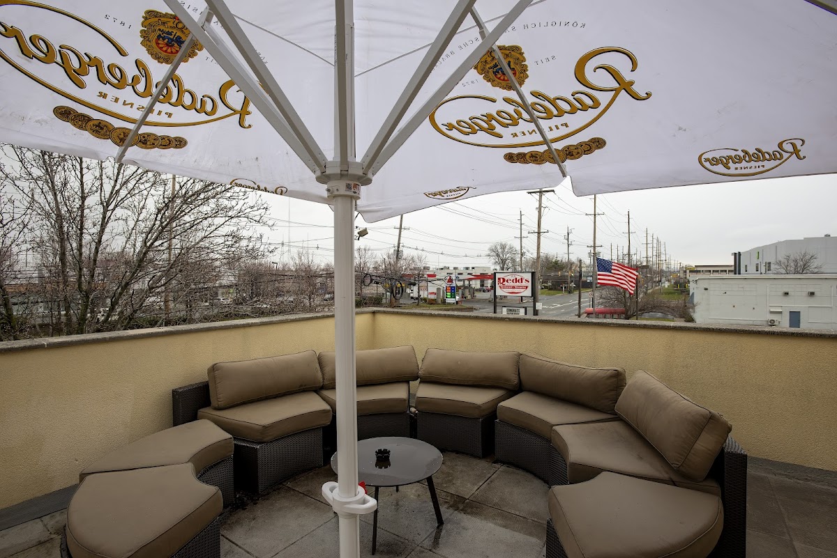 Redd's - Photo 5